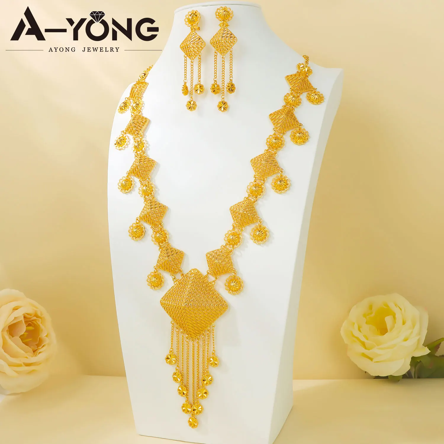 Luxuriöses Dubai Brautschmuck-Set Nigeria Goldfarben Lange Halskette Ohrringe Äthiopischer Damenschmuck für Bankette und Partys – Detail 4