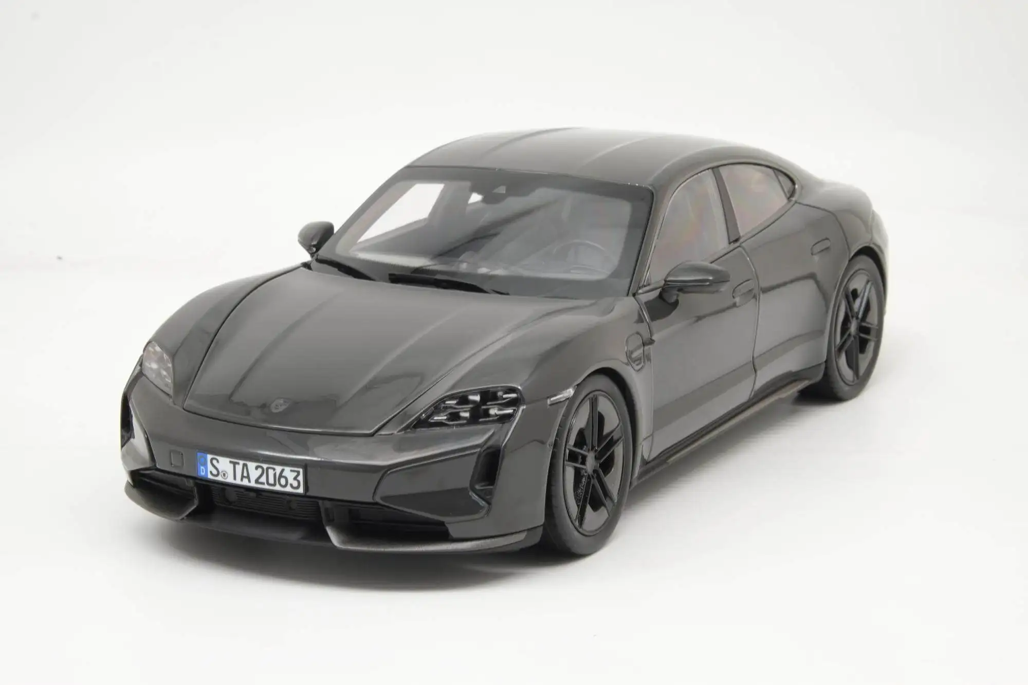 Diecast NOREV 1:18 Scale Porsche Taycan Turbo S 2024 Alloy Car Model