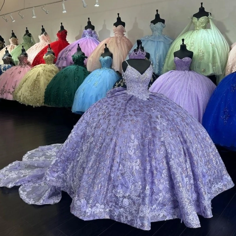 

Lavender Sparkly Sexy Spaghetti Strap Quinceanera Dresses Ball Gown Applique Lace Sequin Bow Beads Sweet 16 Princess Dress Gala
