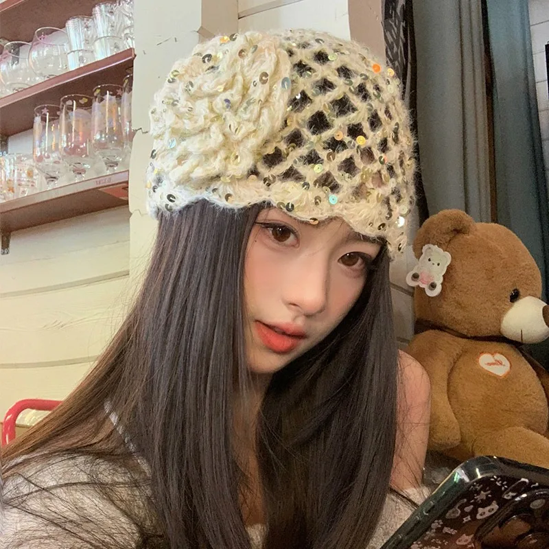 Korean Ins Fashion Sequins Hand-crocheted Flower Pullover Knitted Hat Autumn Thin Fashion Dome Skull Beanie Caps for Women's