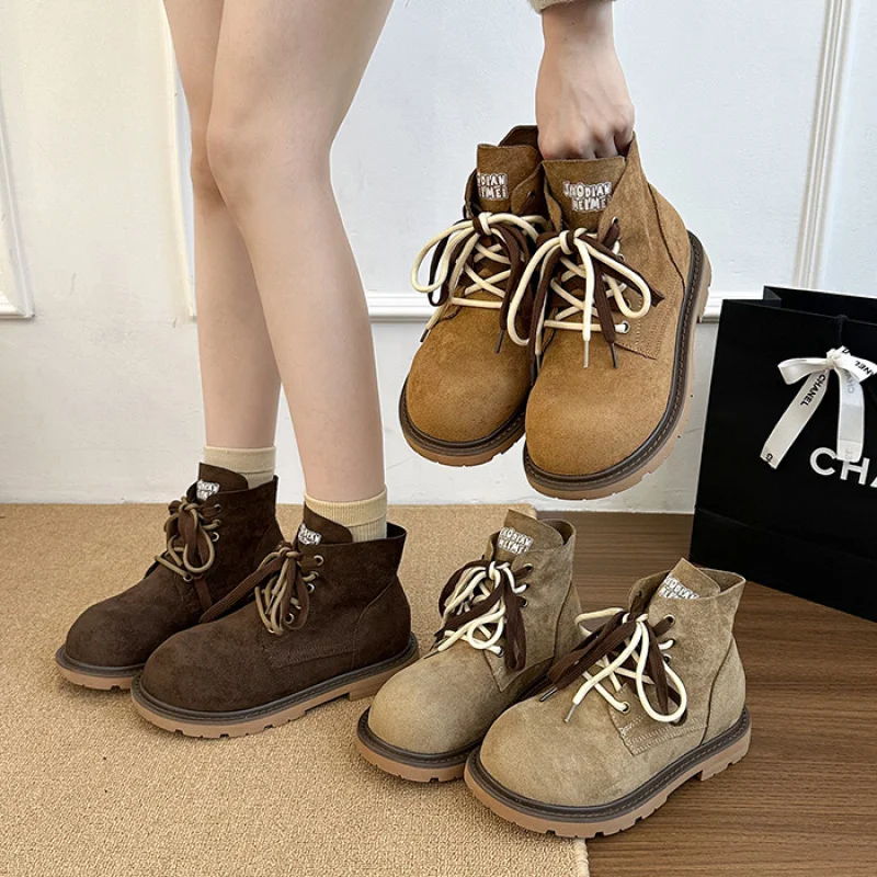 

Women's Thick-Soled Outdoor Travel Boots 2025 Autumn New British Style Retro Casual Short Boots Kangaroo Boots