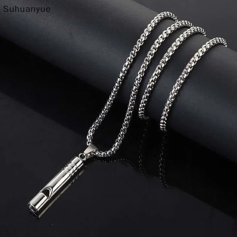 Simpatico portachiavi con cavallo in strass: portachiavi creativo, ciondolo e decorazione con ciondolo per borsa per gli amanti dei cavalli