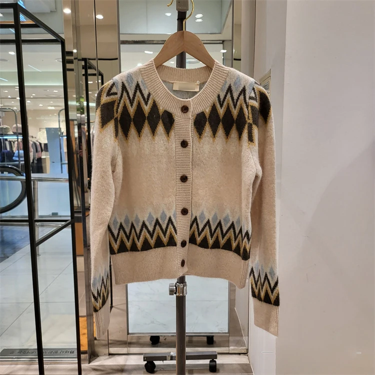 

Nordic Sle Wool Camere Knitted Cardigan Women's Sweater Vintage Floral Pattern Warm Long Sve round Ne Pullover Coat