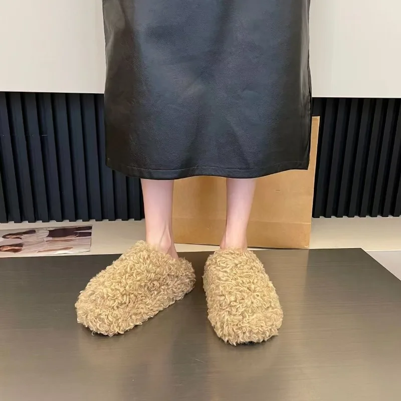 Warm Lamb Wool Slippers Thick Bottomed Luxury 2026 Brand Design Winter Lamb Wool Slippers for Women