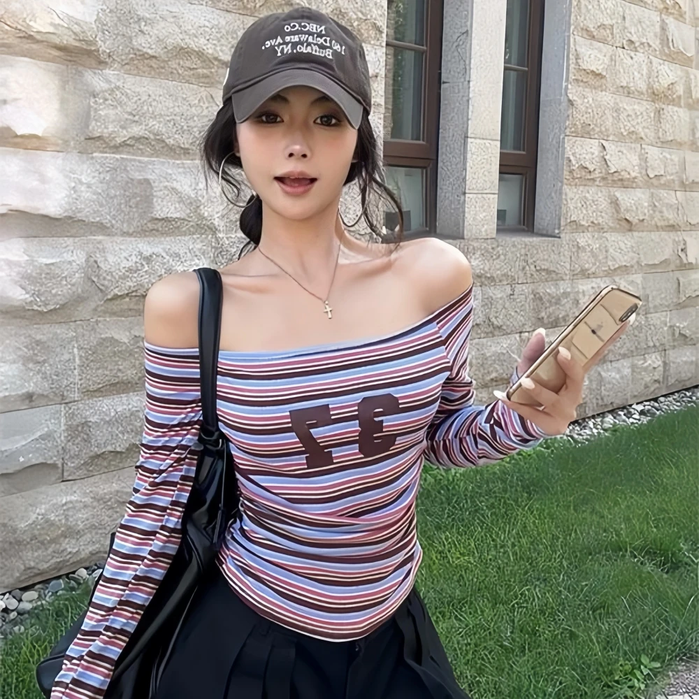 Street Style Retro Hot Girl One Shoulder Stripe Print T-Shirt Design Slimming Top for Trendy Women