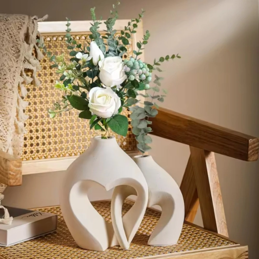 Modern Hollow Heart Resin Vase Set Unique Intertwined Couple Design Decorative Vase for Living Room  Aesthetic Ornament