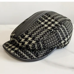 2022 Men's Print leather hat winter Berets male warm protection cap 100% genuine leather dad hat wholesale Leisure bone