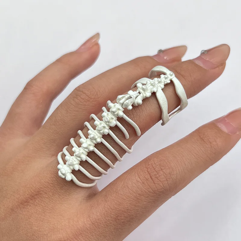 Cyberpunk Gothic Spine Bones Skeleton Knuckle Ring Unisex Alloy Rings Adjustable Opening Hip Hop Jewelry Accessories Prop