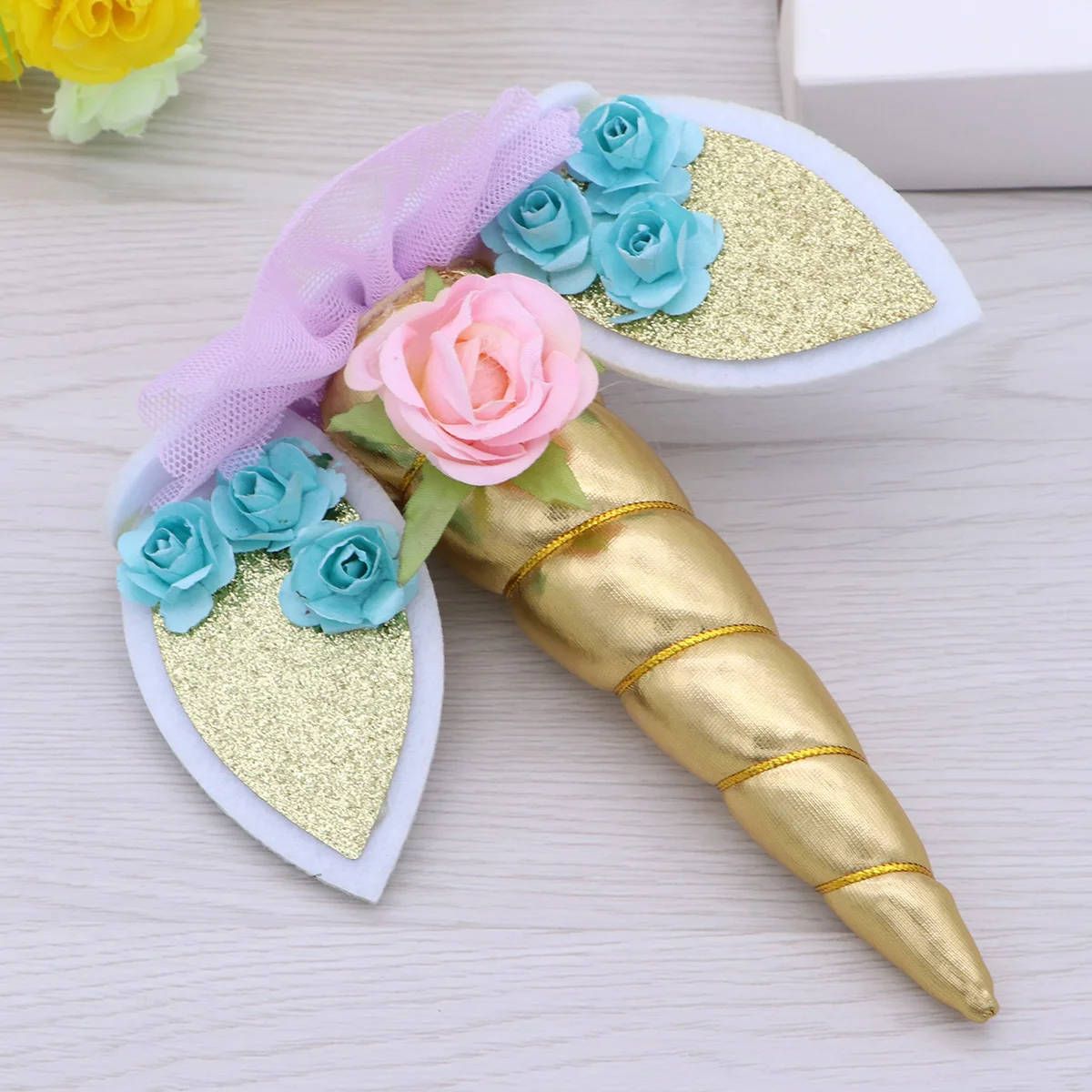 Unicorn Cake Topper with Flower Decorative Cake Decoration Party Supplies for Birthday Baby Shower Unicorn Theme Party (Golden)