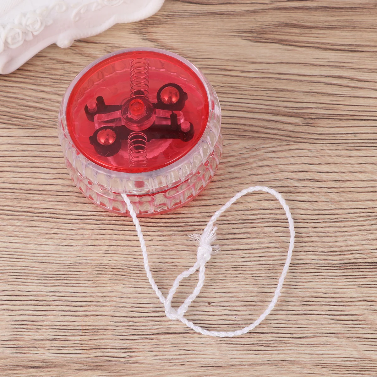 

5Pcs LED Light-Up Yo-Yo Plastic Pull String Ball Durable for Basics Learning Hand-Eye Coordination Child Teen Gift