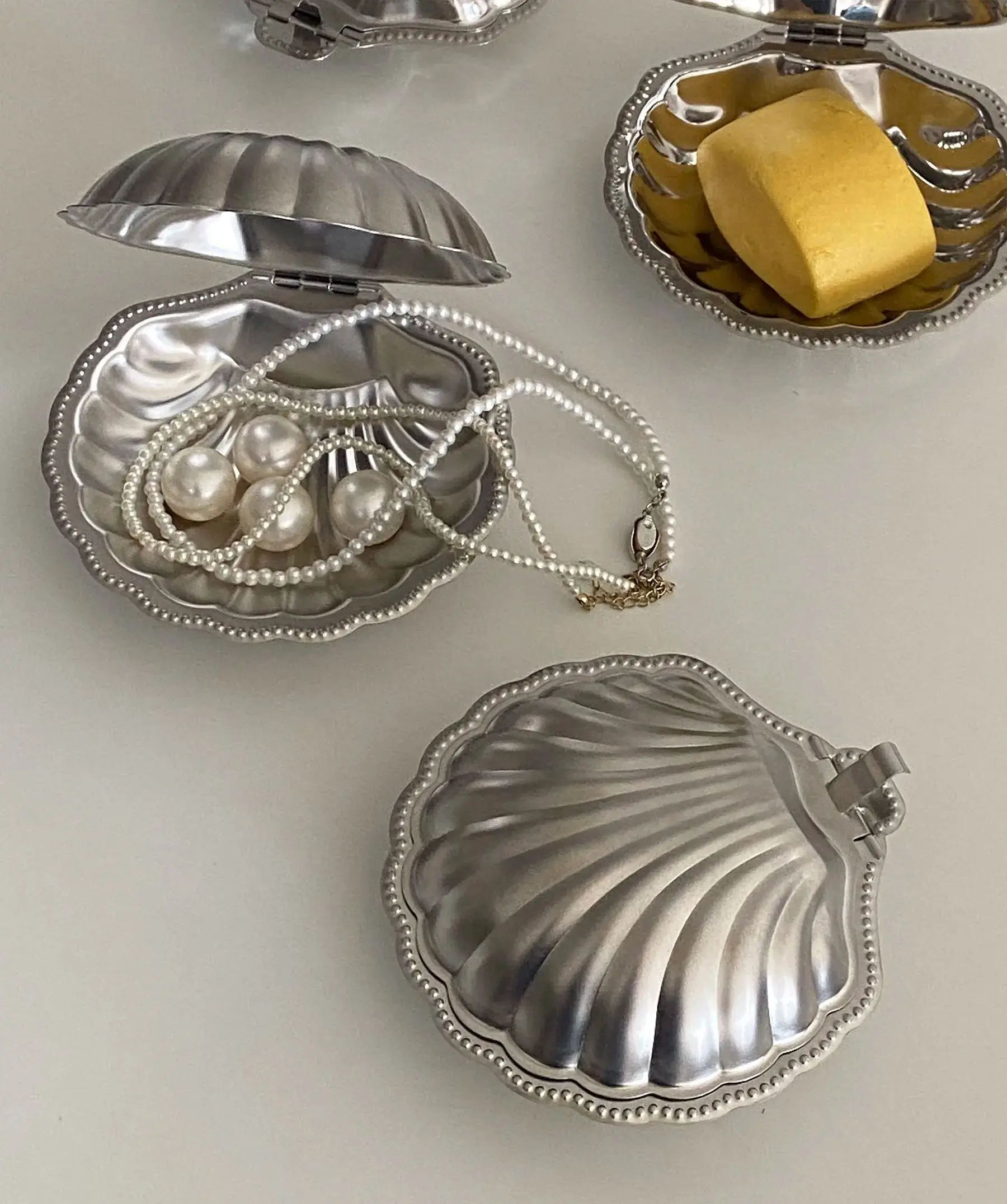 Luxurious French Retro 304 Stainless Steel Food Dish Plate Shell Box Jewelry Peal Storage Bag  Desk Decoration