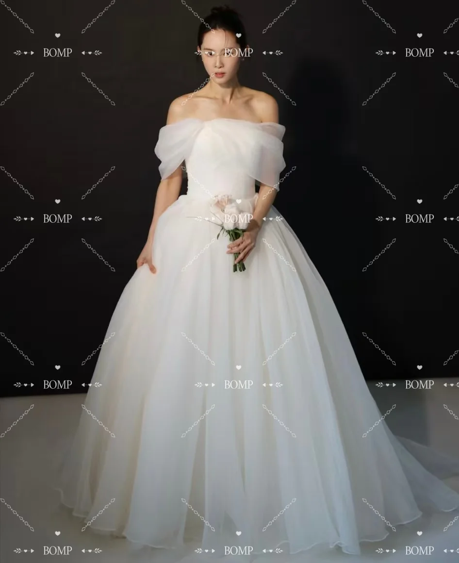 BOMP الأميرة قبالة الكتف فستان حفلات الزفاف العاج الأورجانزا ألف خط كوريا صورة تبادل لاطلاق النار فستان استقبال الزفاف مخصص جديد 2026 #4