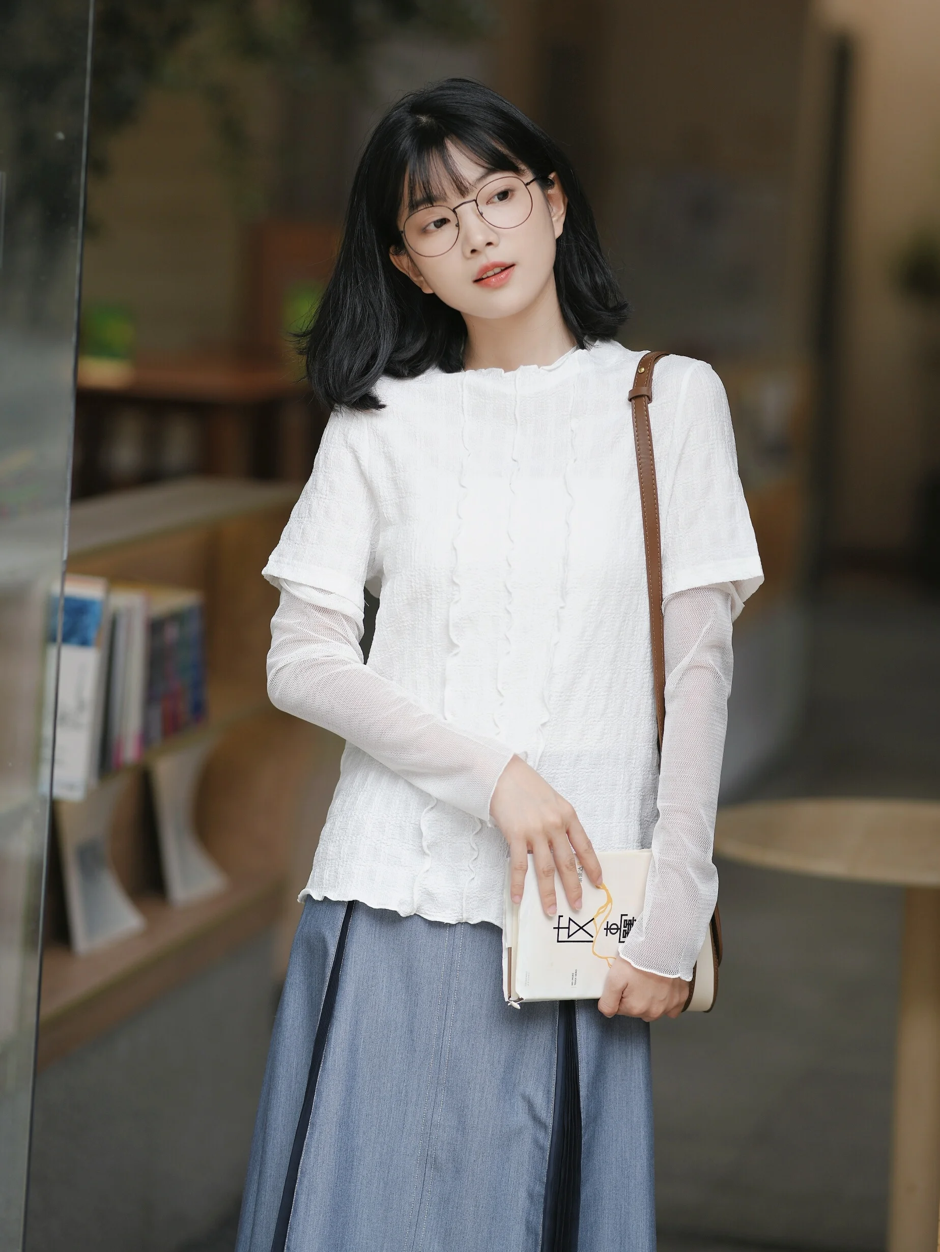 

Оригинальный дизайн, повседневная футболка с длинным рукавом, съемными рукавами, воротником на пуговицах, хлопковая, летняя, модная, базовая, в гонконгском стиле