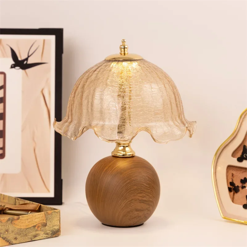 Franse stijl retro vintage tafellamp slaapkamer nachtkastje oplaadbare lamp licht luxe decoratieve nachtverlichting