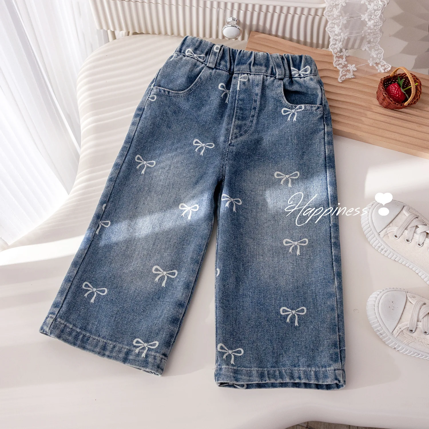 

Детские джинсы для мальчиков и девочек, весна 2026, с вышивкой бантом, прямые, со средней посадкой, для новорожденных и малышей