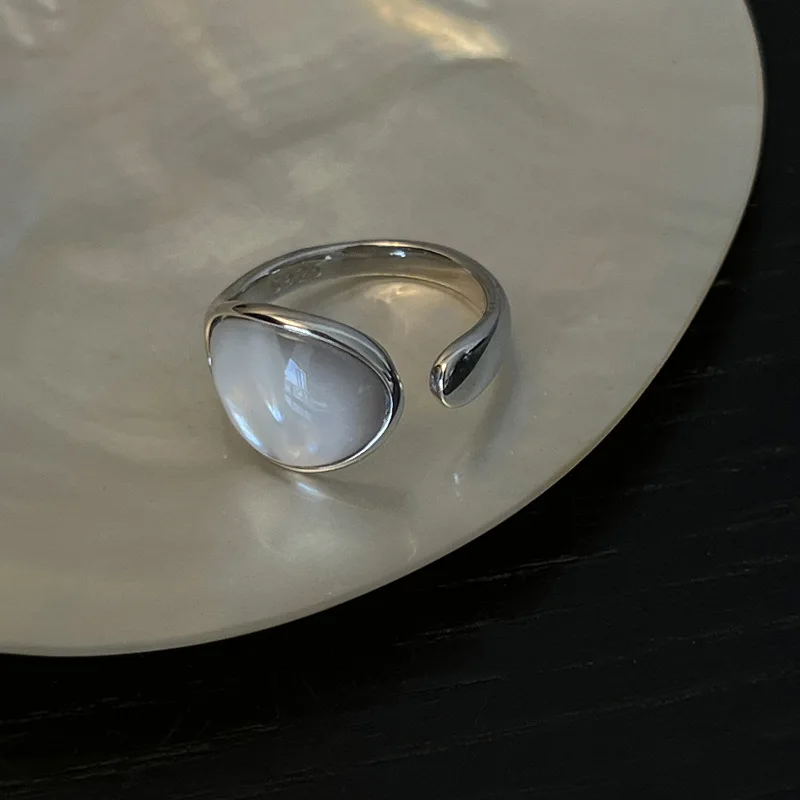 New Silver Inlaid Shell Stone Irregular Opening Ring High End Charm Jewelry Accessories Suitable For Women's Parties Gifts
