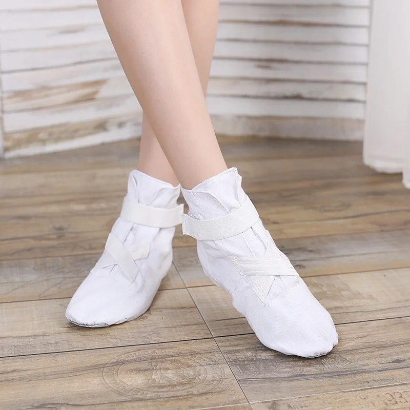 Women Ballet Dance Shoes Women High Top Canvas Jazz Boots Soft-soled Shoes Girls Ballroom Trainers Jazz Performance Sneakers