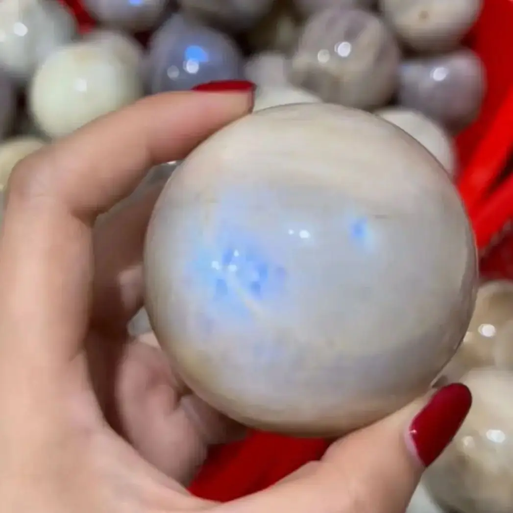 5-7cm Rare Natural White Moon Stone Sphere Blue Flash Gemstone Ball Moonstone Rock Crystal Balls Home Healing Decor