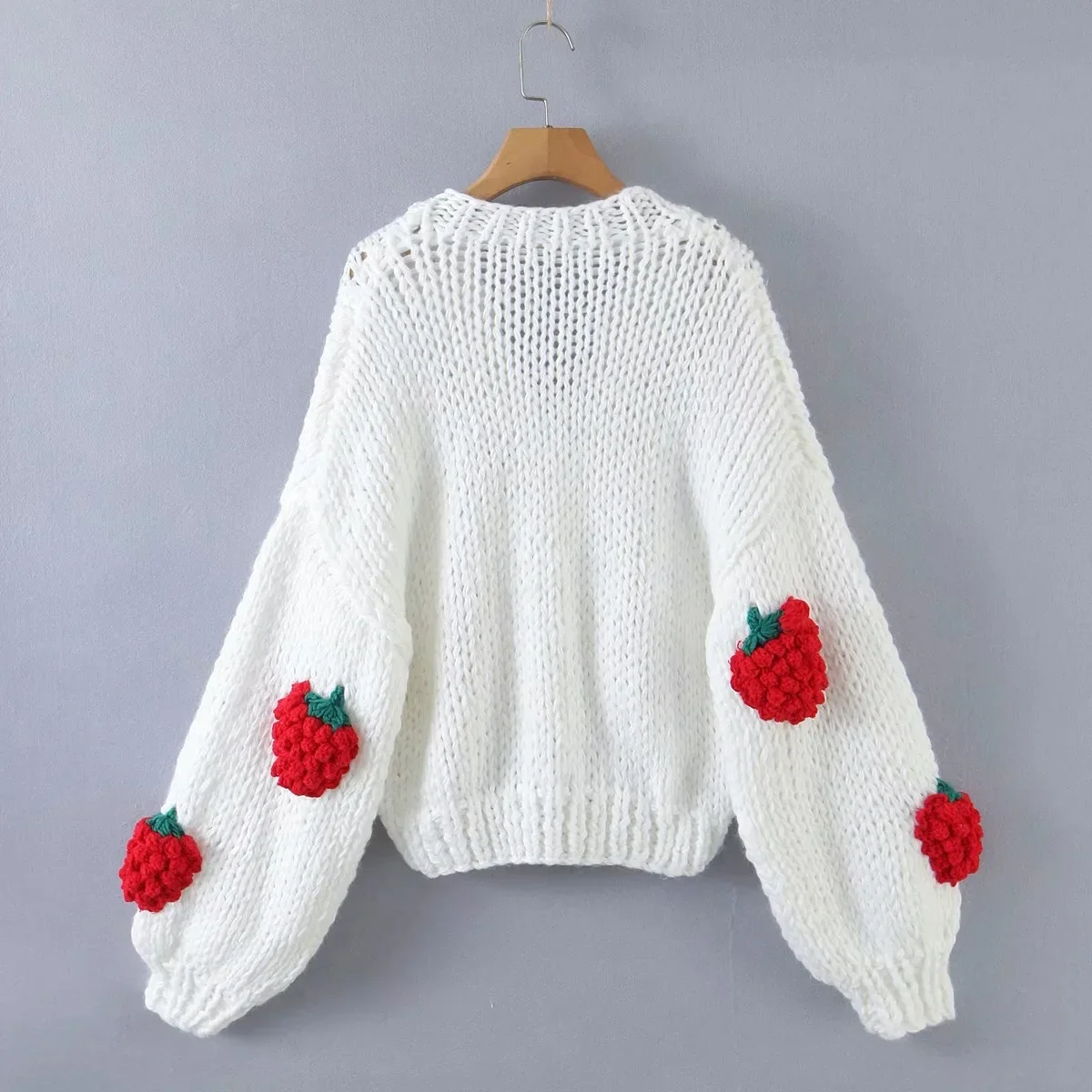 Autumn Women\'s Clothes Fashion Embroidery Strawberry Knitted Sweater Cardigan Sweet V-Neck Lantern Long Sleeve Loose Coat 29792