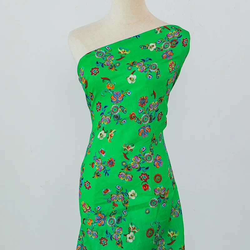 Tela de ramio puro de flores verdes pequeñas, tela estampada para vestidos, bata de verano, cheongsam fino, tela de lino para ropa