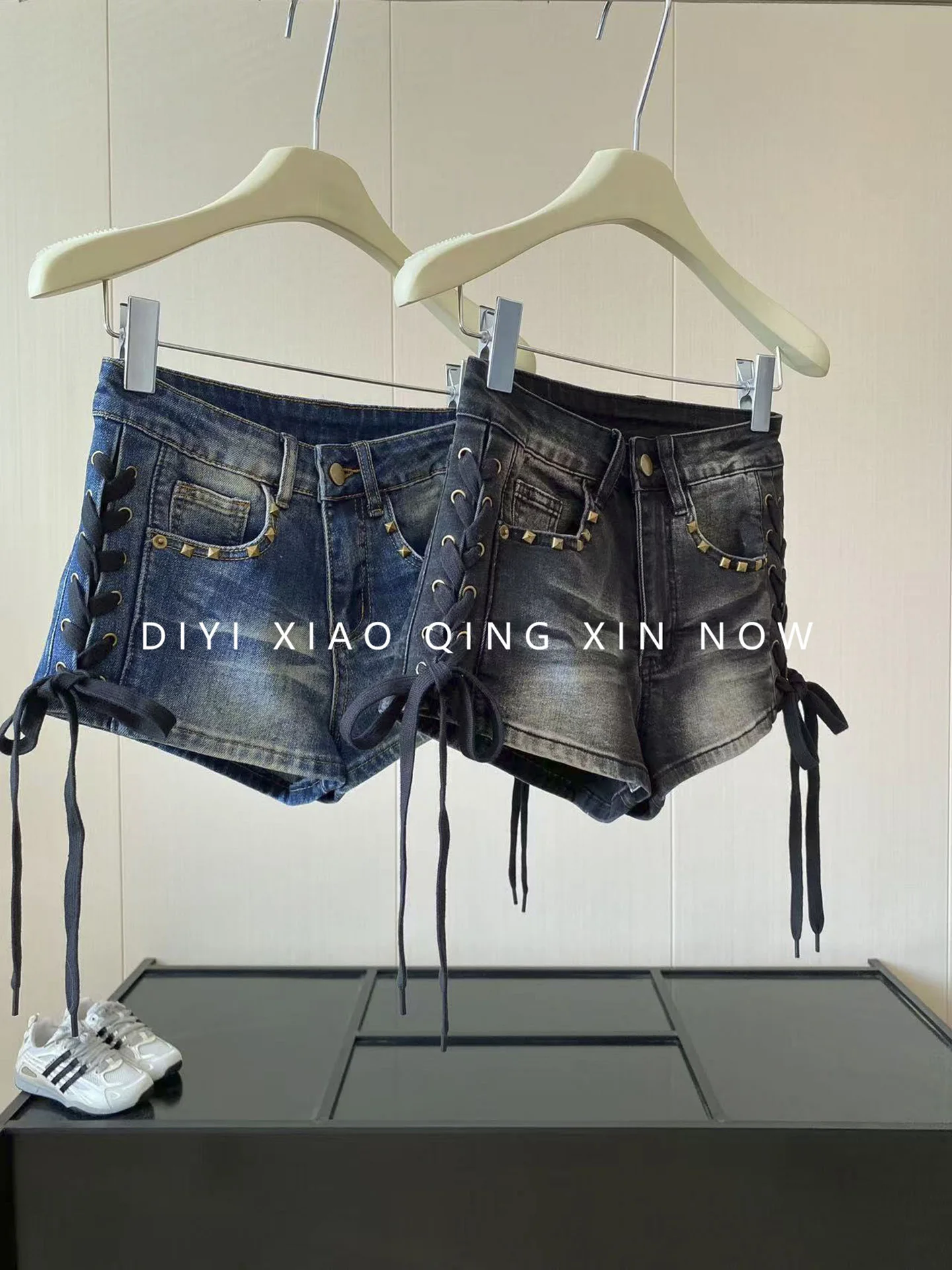 Low Waist Denim Shorts for Women Side Buckle Design Korean Style Commute High Waist Polyester Fiber 100% Autumn Vintage Ameri...
