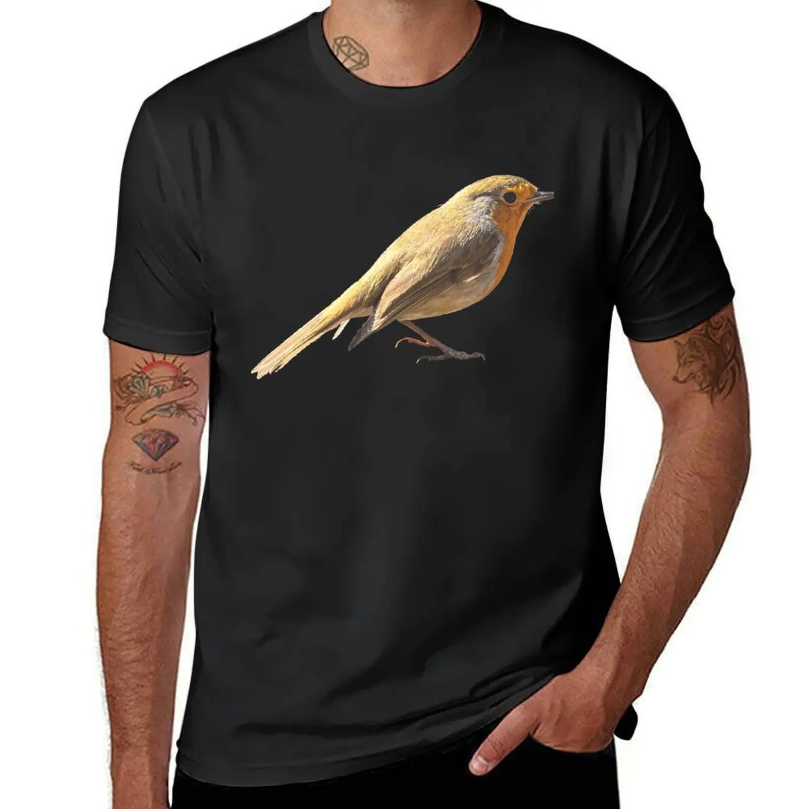 A robin close up. T-Shirt tops summer top oversizeds t shirt men