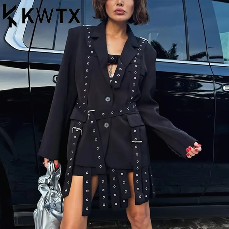 سترة نسائية كبيرة الحجم للتخسيس باللون الأسود من KWTX مع حزام مقسم وطية صدر السترة كاجوال عصرية رائعة وأنيقة فاخرة مصممة SS25 Fashion