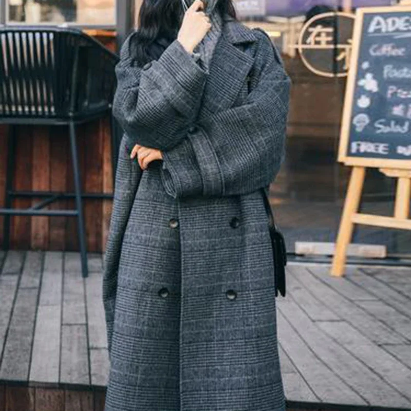 

Autumn and winter new Korean fashion mid to long knee length woolen coat, feminine loose plaid woolen coat, trendy