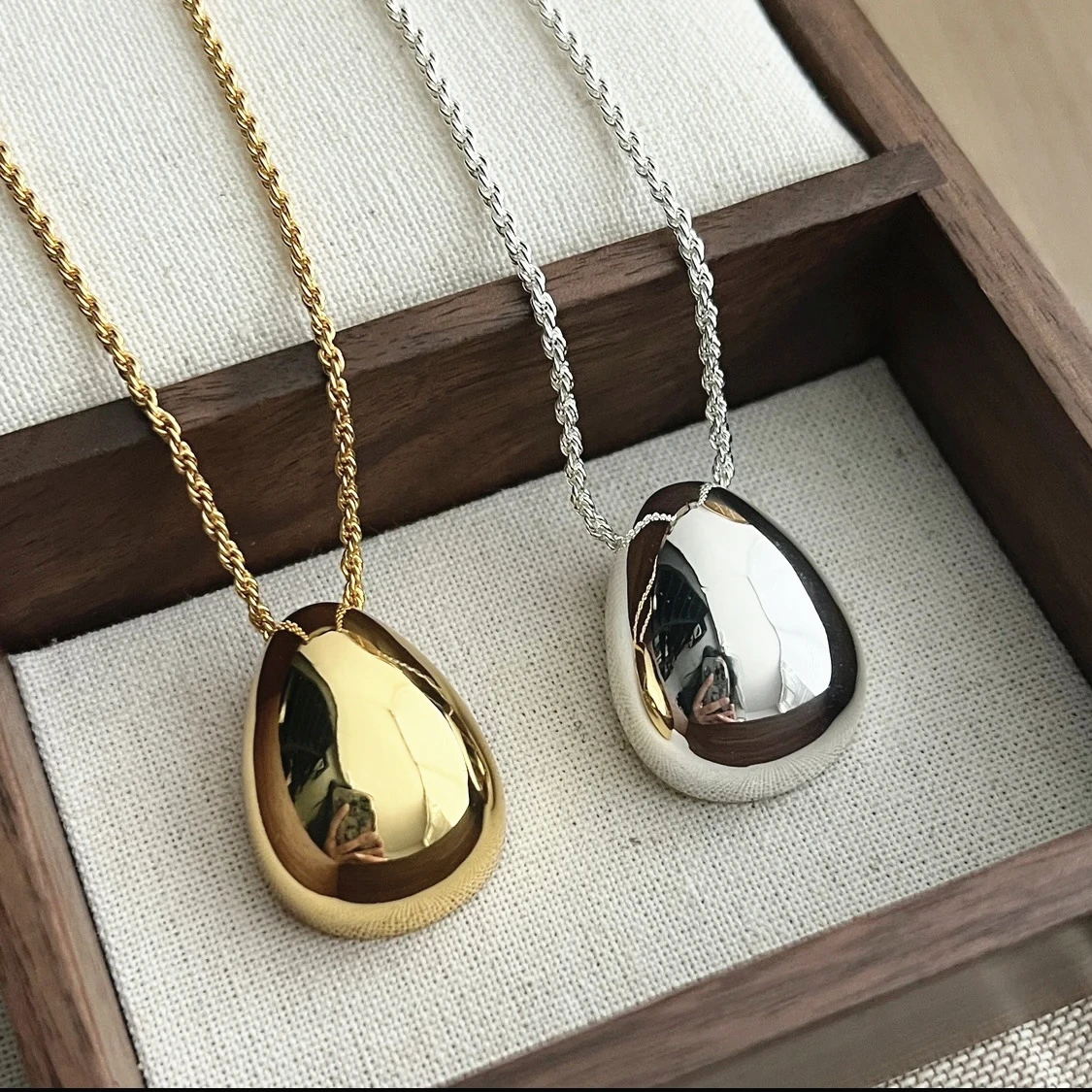 Metal Smooth Large Oval Water Drop Pendant Necklace for Women Girls Stainless Steel Long Sweater Chain Charm Jewelry Gifts