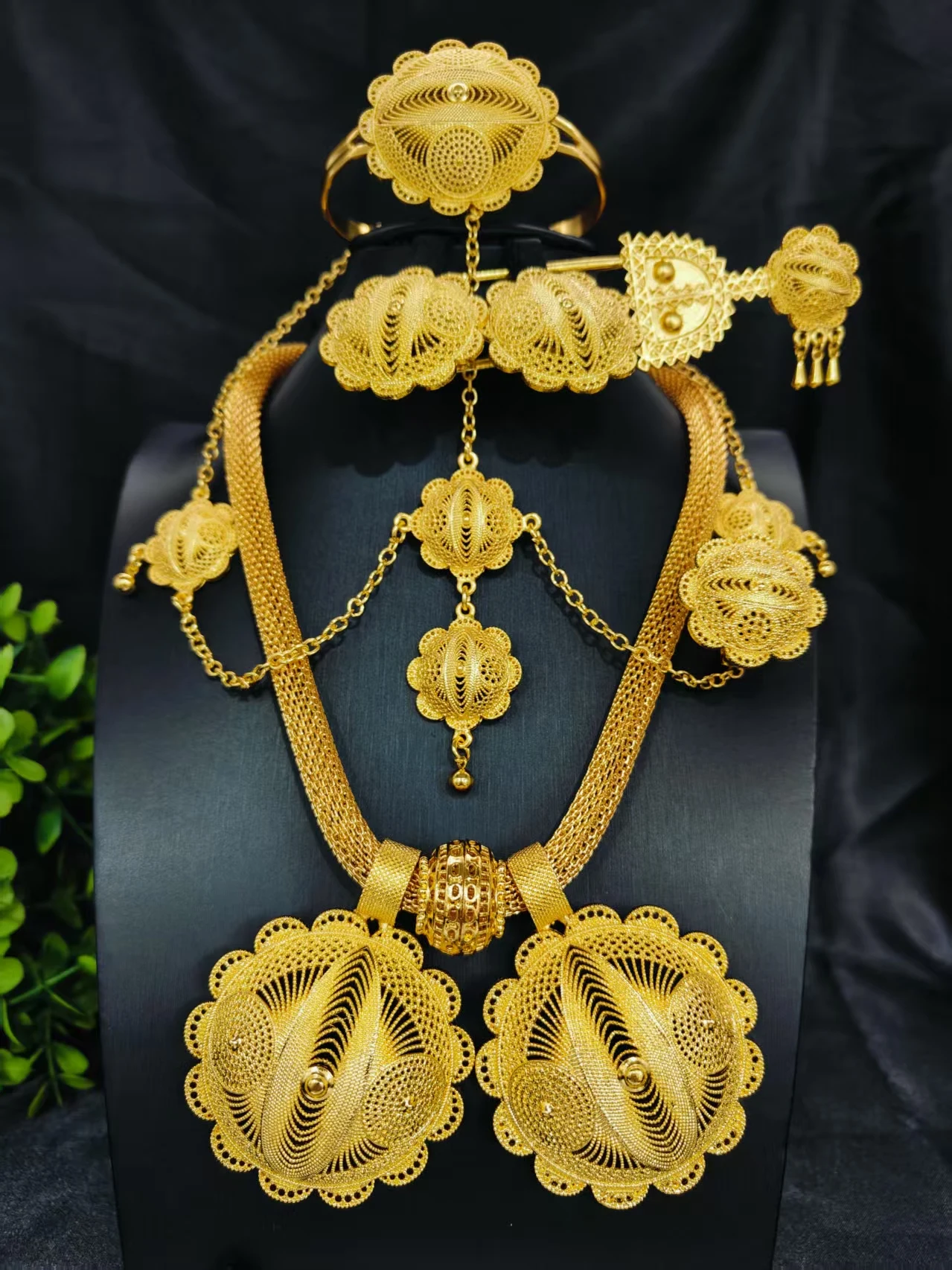 

Ethiopian Gold Color 6pcs Jewelry Sets For Women Dubai Flower Shape Nigerian Luxury Necklace Jewellery Set Wedding Gifts
