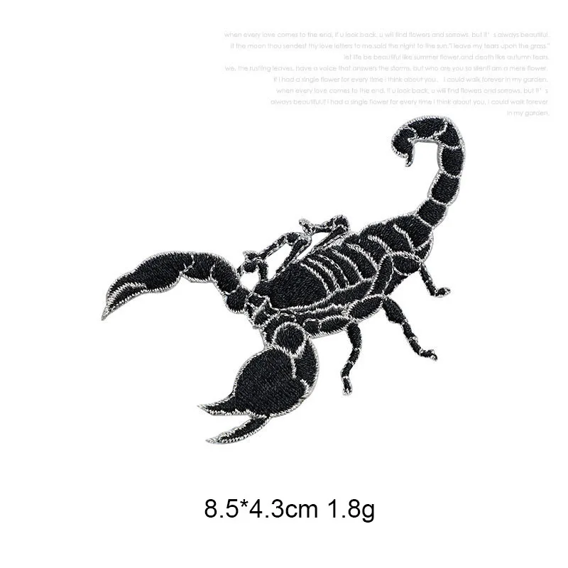 Scorpion Bat Spider Stick on patch per accessori di abbigliamento per bambini Cartoon Animal ricamo decorazione fai da te autoadesivo