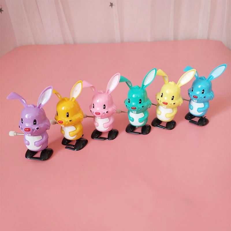 Spring Clockwork Bucktooth Rabbit Toys Pull Back Jumping Walking Clockwork Rabbit Kids Wind Up Toys Boys Girls Educational Toys