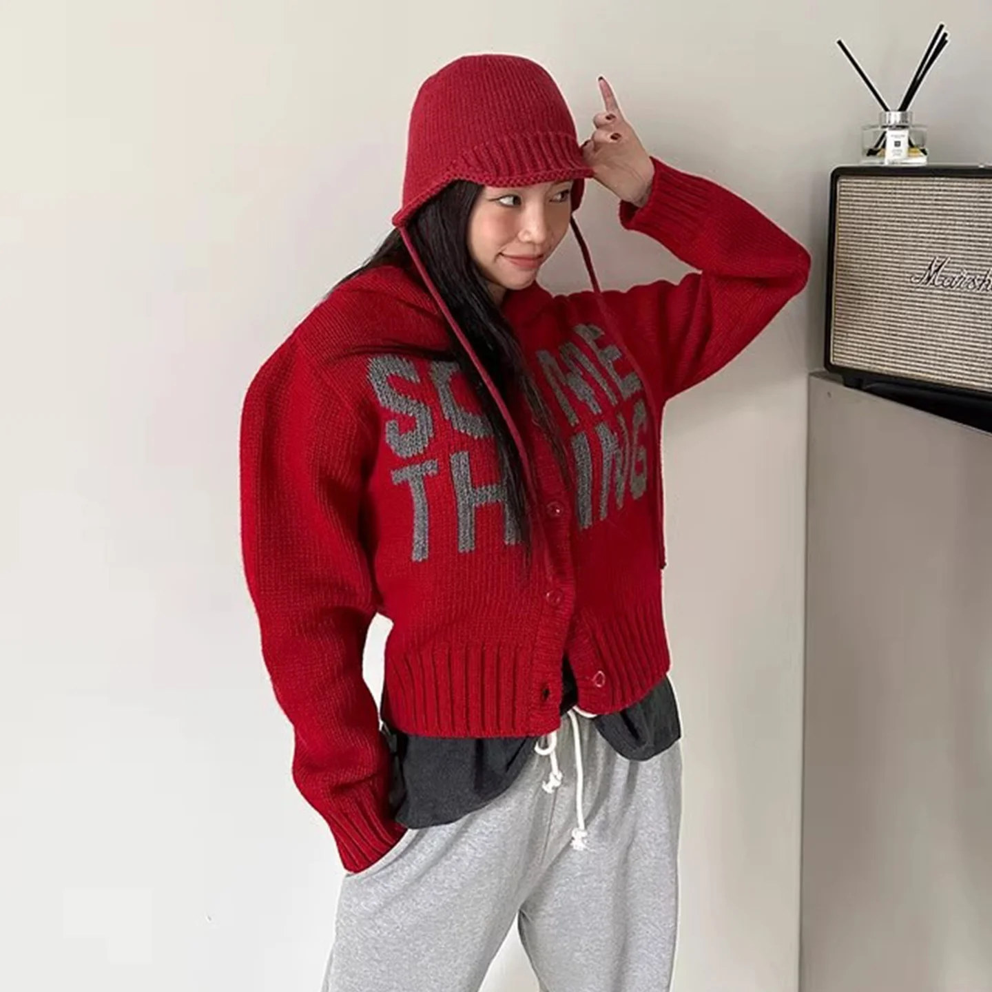 

Толстовка с капюшоном с буквенным принтом в стиле ретро, трикотаж, женская длинная зимняя новинка, универсальный свитшот Jaet