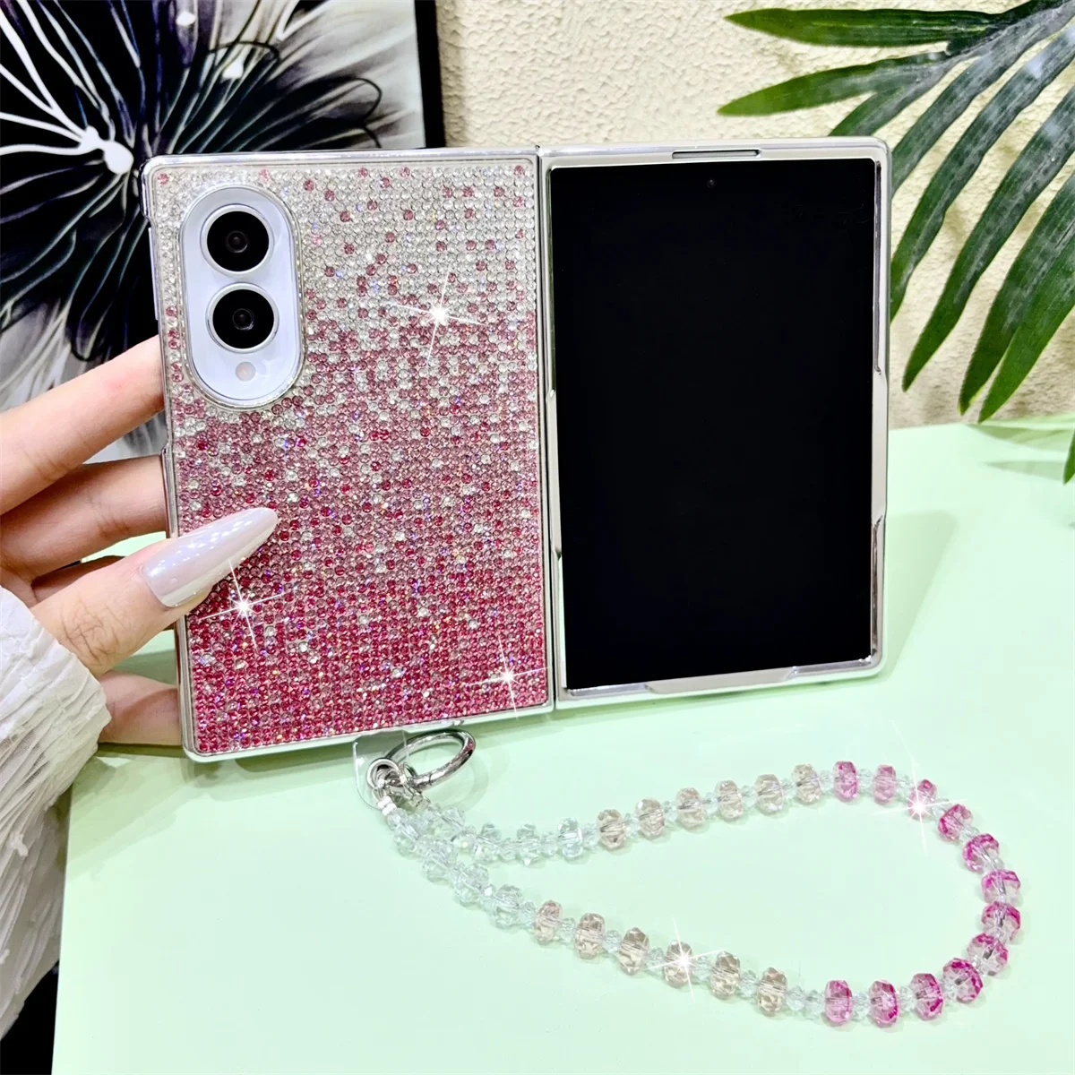 Étui de luxe dégradé à paillettes et strass pour Samsung Galaxy Z Fold 8/7/6/5 avec chaîne de main en cristal et coque pare-chocs argentée