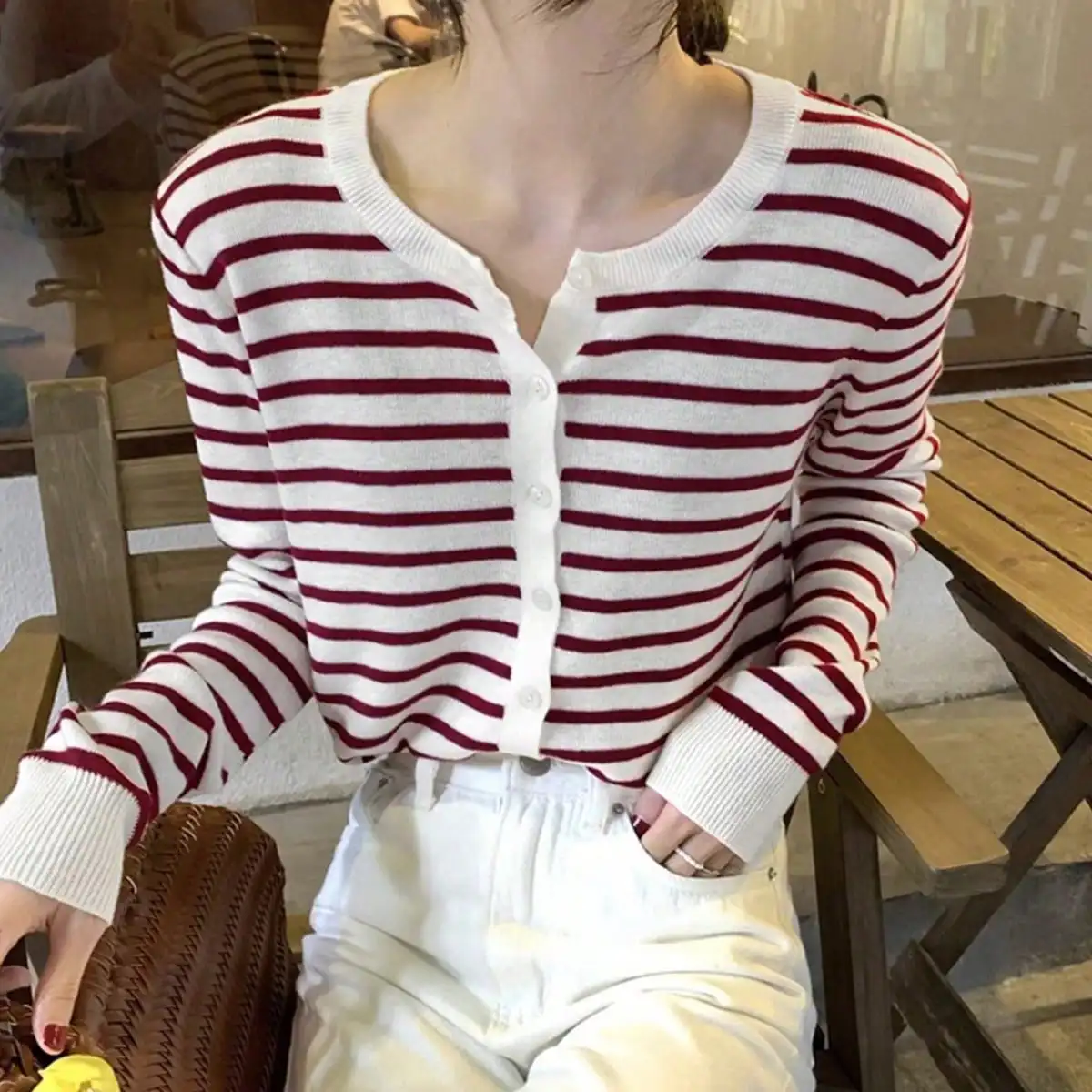 Korean Chic Autum Design Niche Long-Sleeved Tops Sweet Hottie Slimming Look and Versatile Stripesd Women