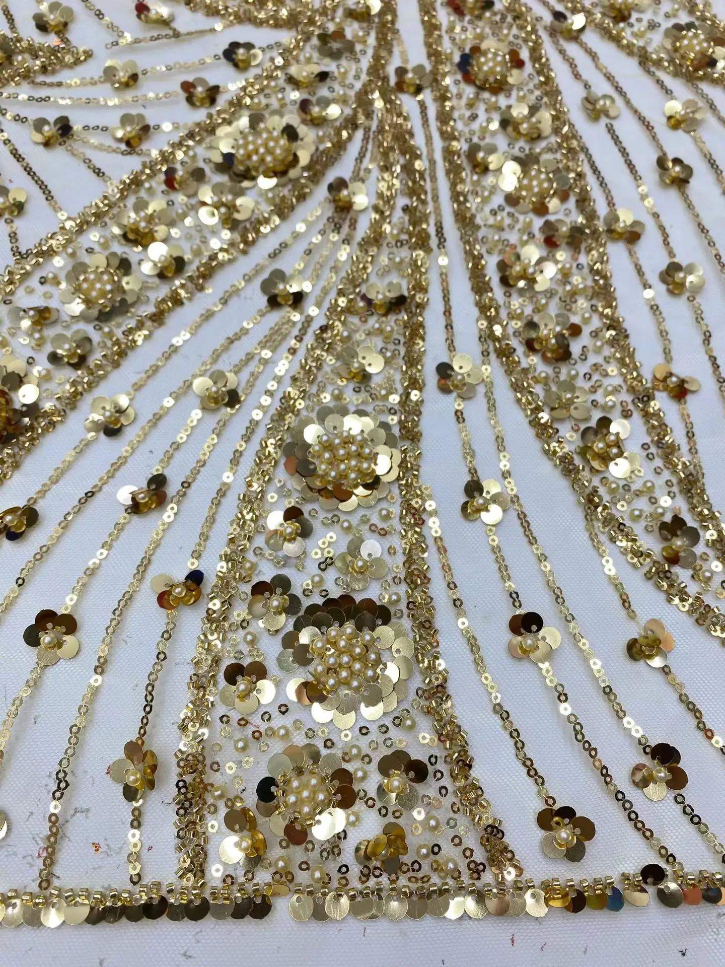 

2025 High-Quality Africa Nigerian Sequins Cotton Embroidery Lace Fabric Tulle for Wedding Party Dress Chiffon 5Yards XL133