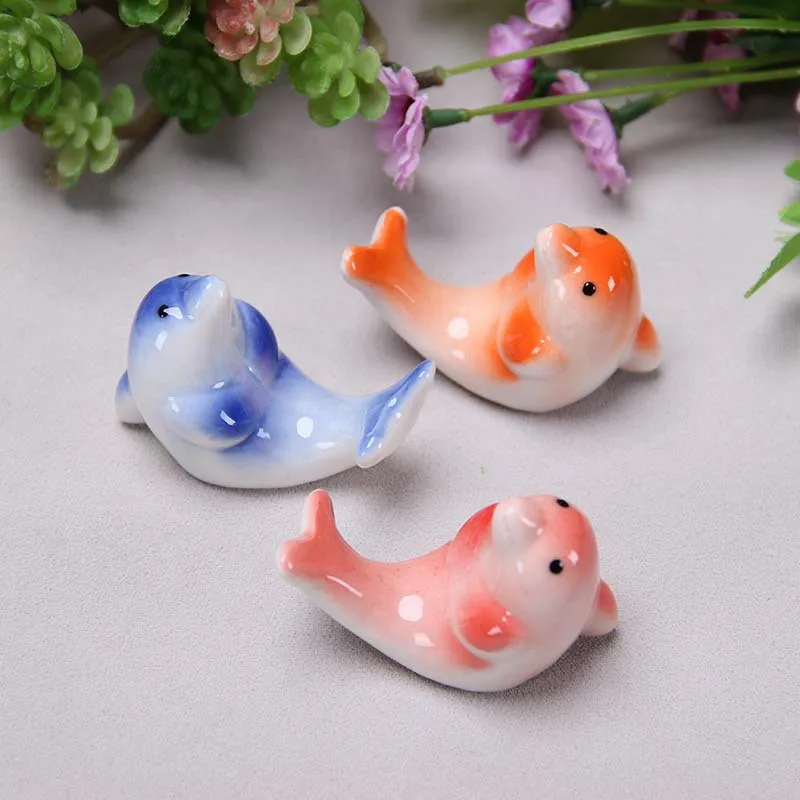 

Cartoon Dolphin Creative Ceramic Chopstick Holder Crafts Spoon Rest Holders Fish-Shape Tableware Chopsticks Desktop Accessories
