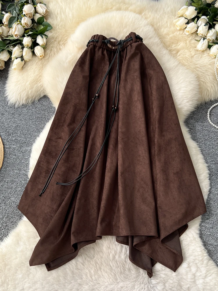 تنورة نسائية بنية متوسطة الطول من جلد الغزال Harajuku Y2k Gyaru تنانير غير متماثلة تنورة جمالية عتيقة على شكل حرف a ملابس 2000s لخريف 2025