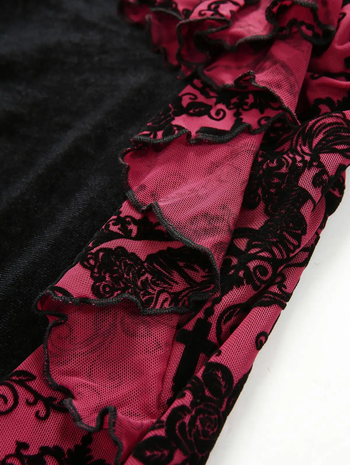 S-3XL القوطية النساء مضيئة السراويل زهرة الصليب يتدفقون الكشكشة المرقعة المخملية قيعان 2026 جديد كامل بنطلون