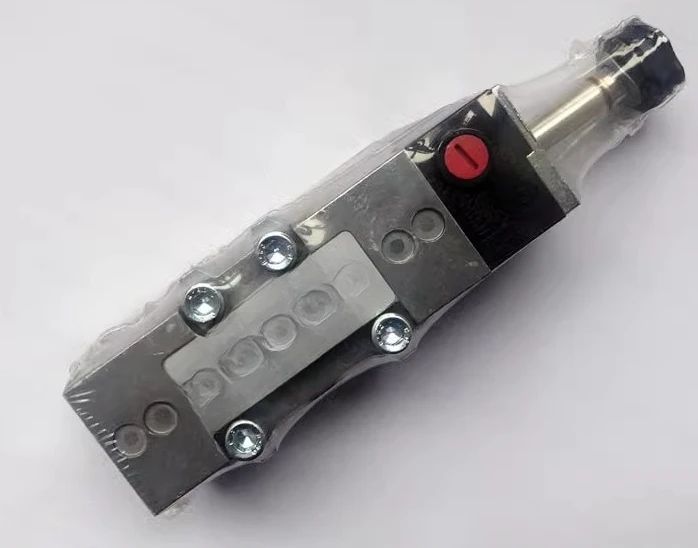 SXE9573-A70-00 Sole… - image