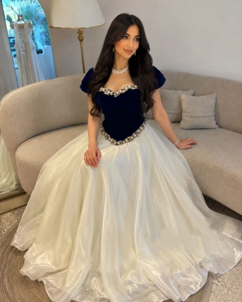 

Customized High Quality Women Jersey Rhinestone Beading A-Line Evening Dresses Fashion Square Neck Short Sleeves Prom Dresses