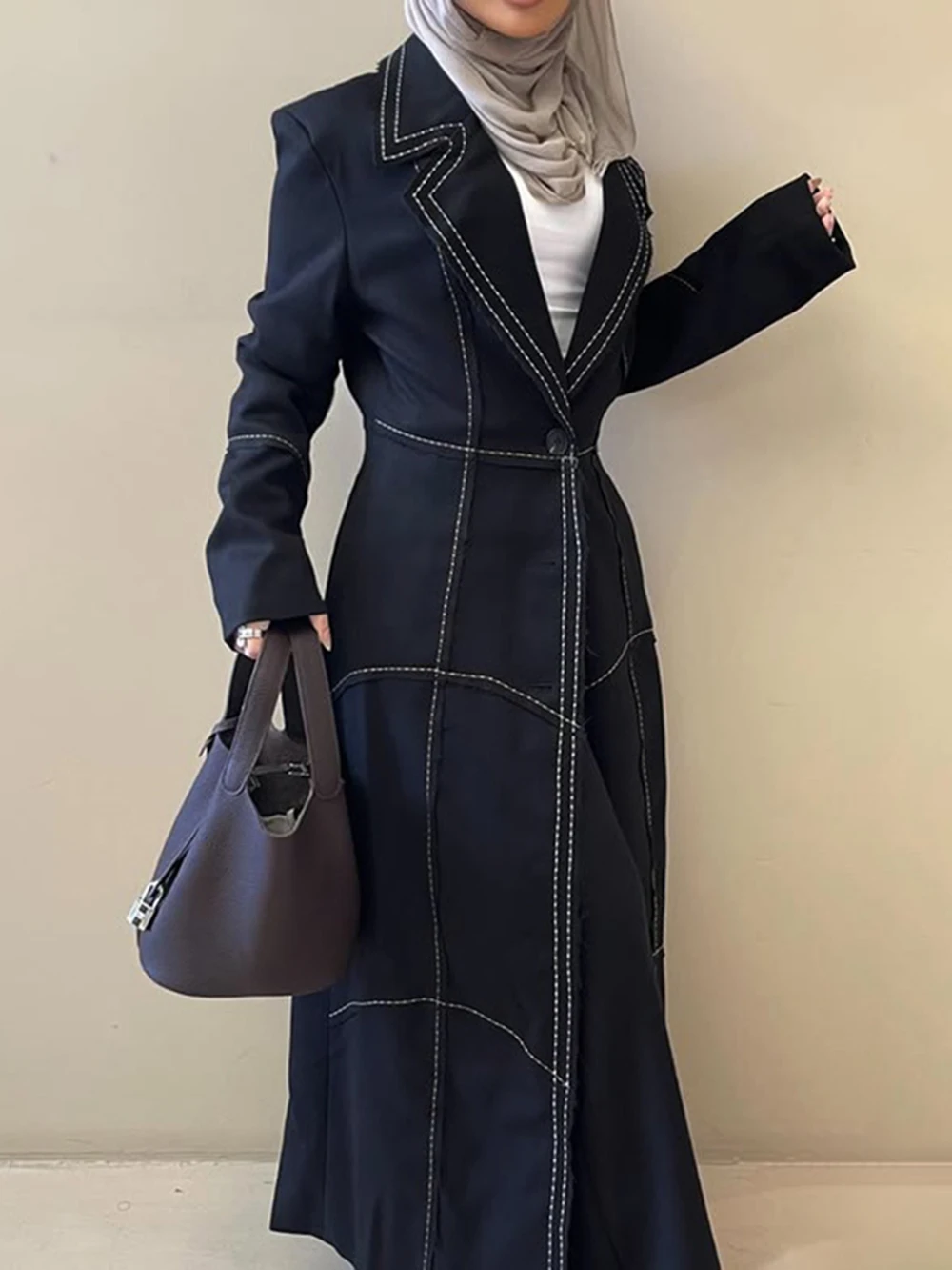 

Женский модный длинный плащ в стиле ретро с яркими линиями, тонкое однобортное пальто, осеннее пальто с лацканами, темпераментное пальто