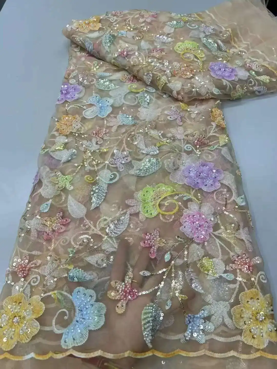 

Fashion Design Nigerian Full Sequins Featured Lace Luxury Hot Sale African Sequins Lace Fabric For Evening Party Dress