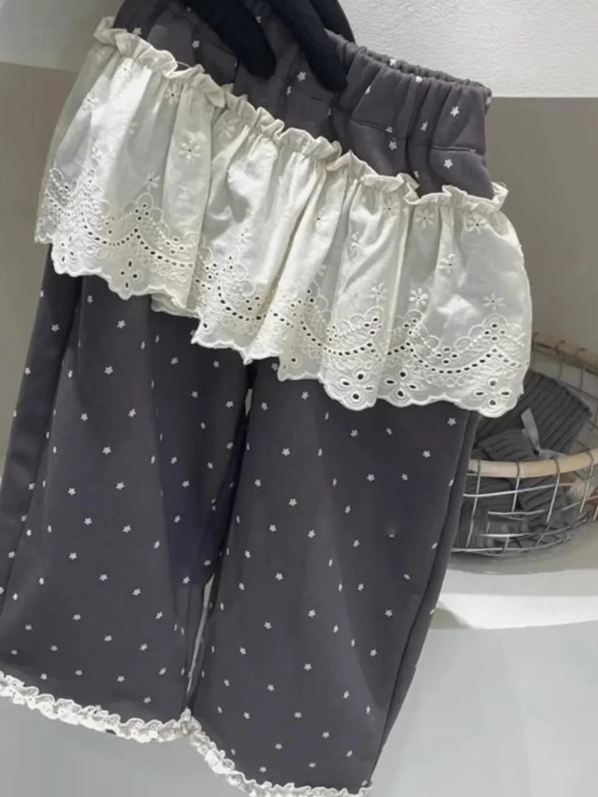 

Весенние модные штаны для маленьких девочек, корейские милые кружевные штаны со звездами и цветочным принтом, милые спортивные штаны, детская одежда