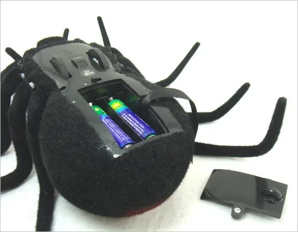 Juguete electrónico de araña negra con Control remoto para mascotas, Tarántula flash, ojos brillantes, 4 canales, juguetes de modelo de bromas prácticas delicadas