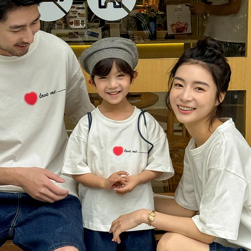 Summer Clothing Same for The Whole Family Outfits Mother Father Son Daughter Matching Hearts T Shirts Denim Shorts Clothes Sets