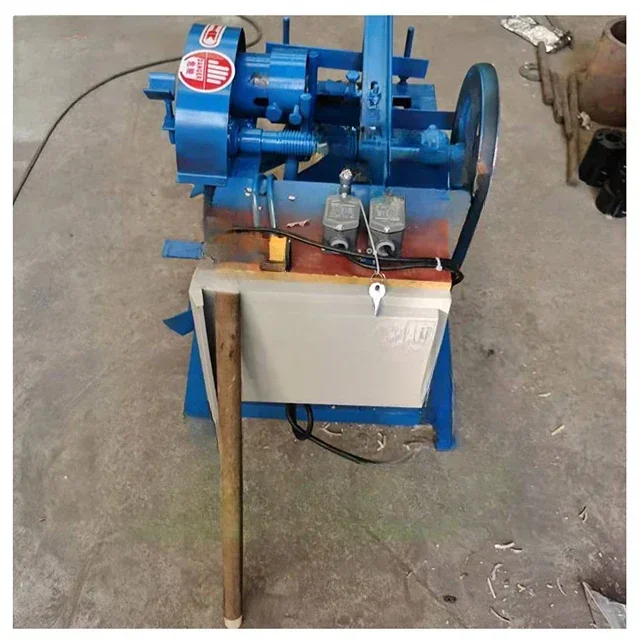 Wooden stick threading machine Decorative broom cutting machine Round wood threading machine
