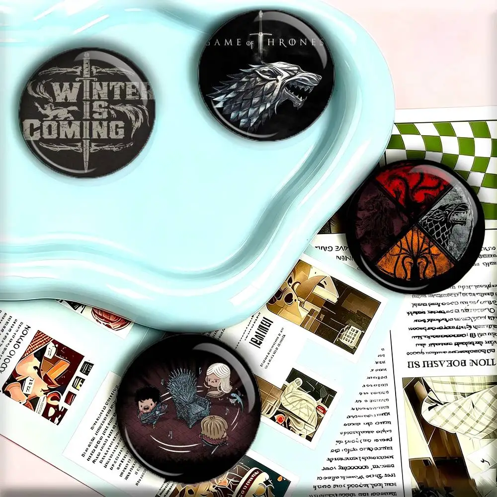 Family Quote W-Winter is Coming  25mm 32mm 44mm 58mm 75mm Brooches Badges Pins for Accessories Gift