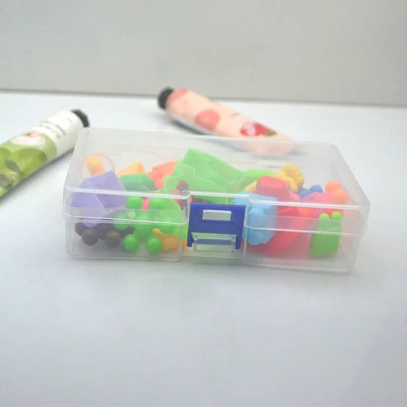 Transparent plastic storage boxes can accommodate small items, small toys, decorations, small cards, sorted storage, not messy