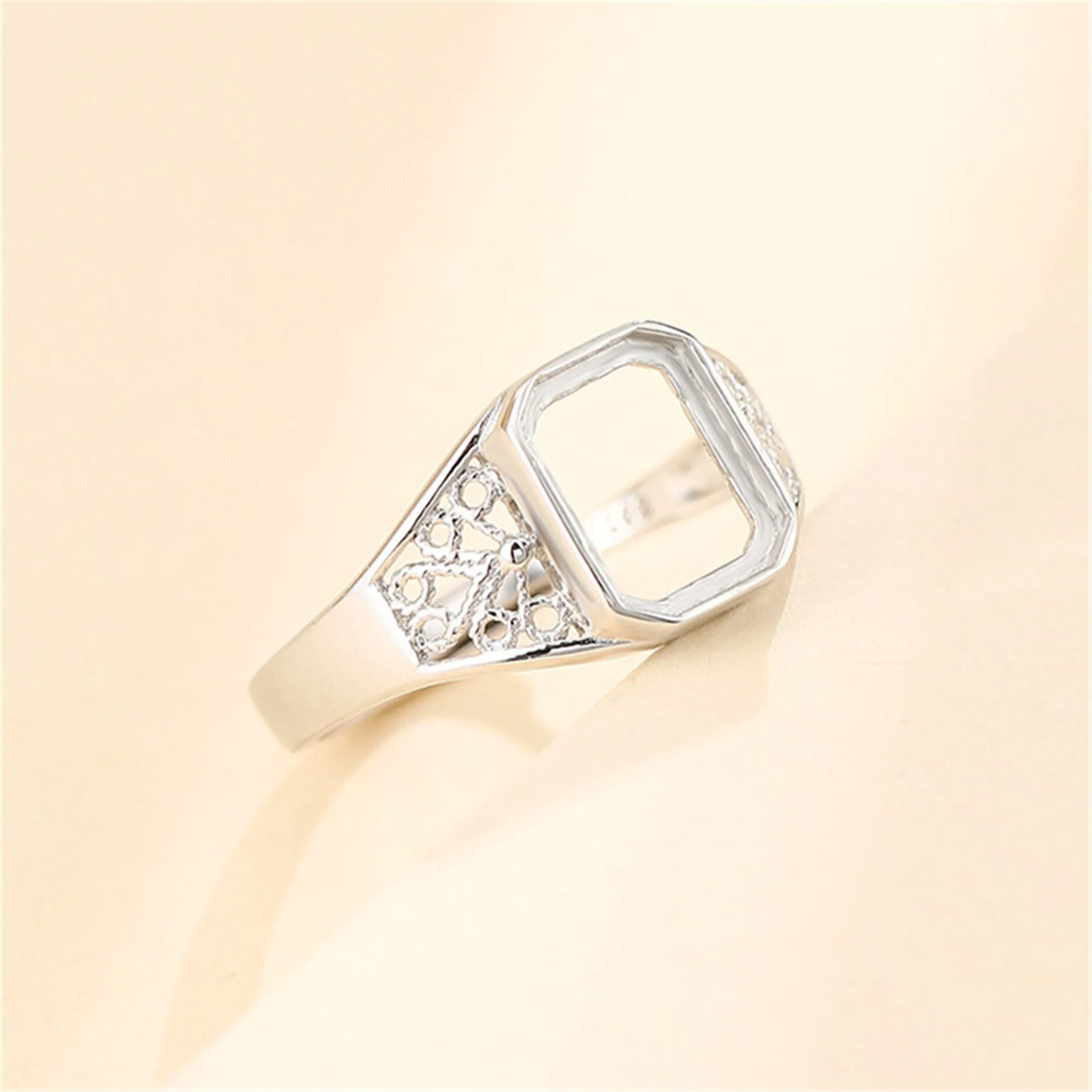 

White Gold Plated 925 Silver Adjustable Ring Setting for 8x10mm Rectangle Cabochons